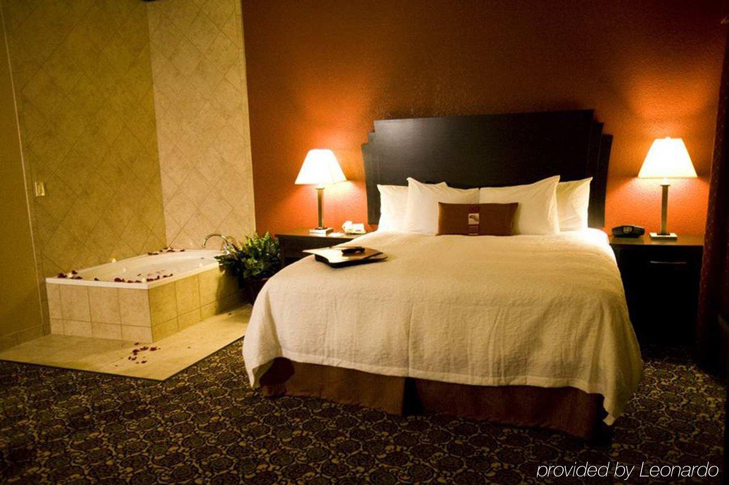 Hampton Inn & Suites Dallas-Desoto Bilik gambar